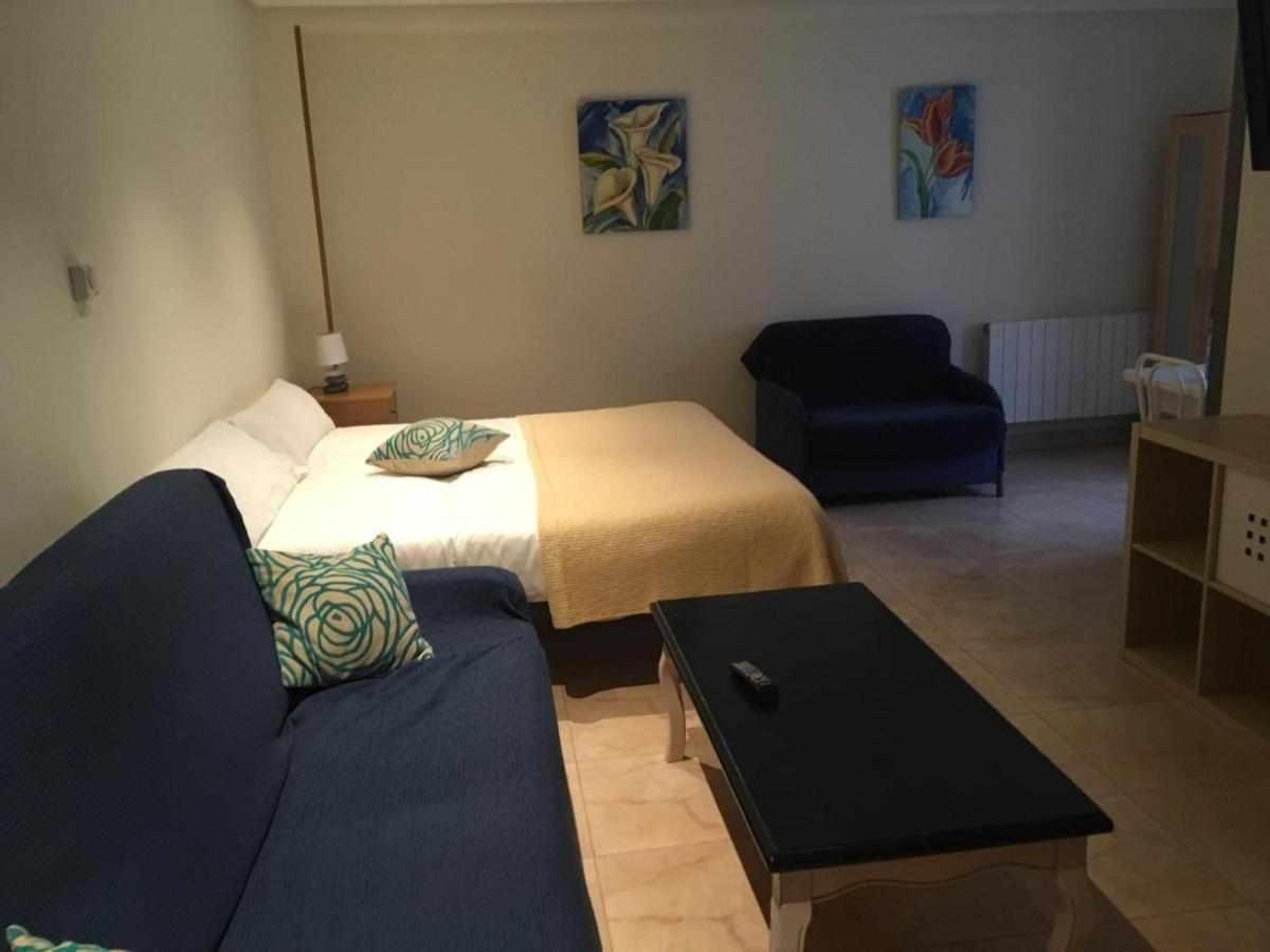 Apartamentos Mugarri Povena Buitenkant foto