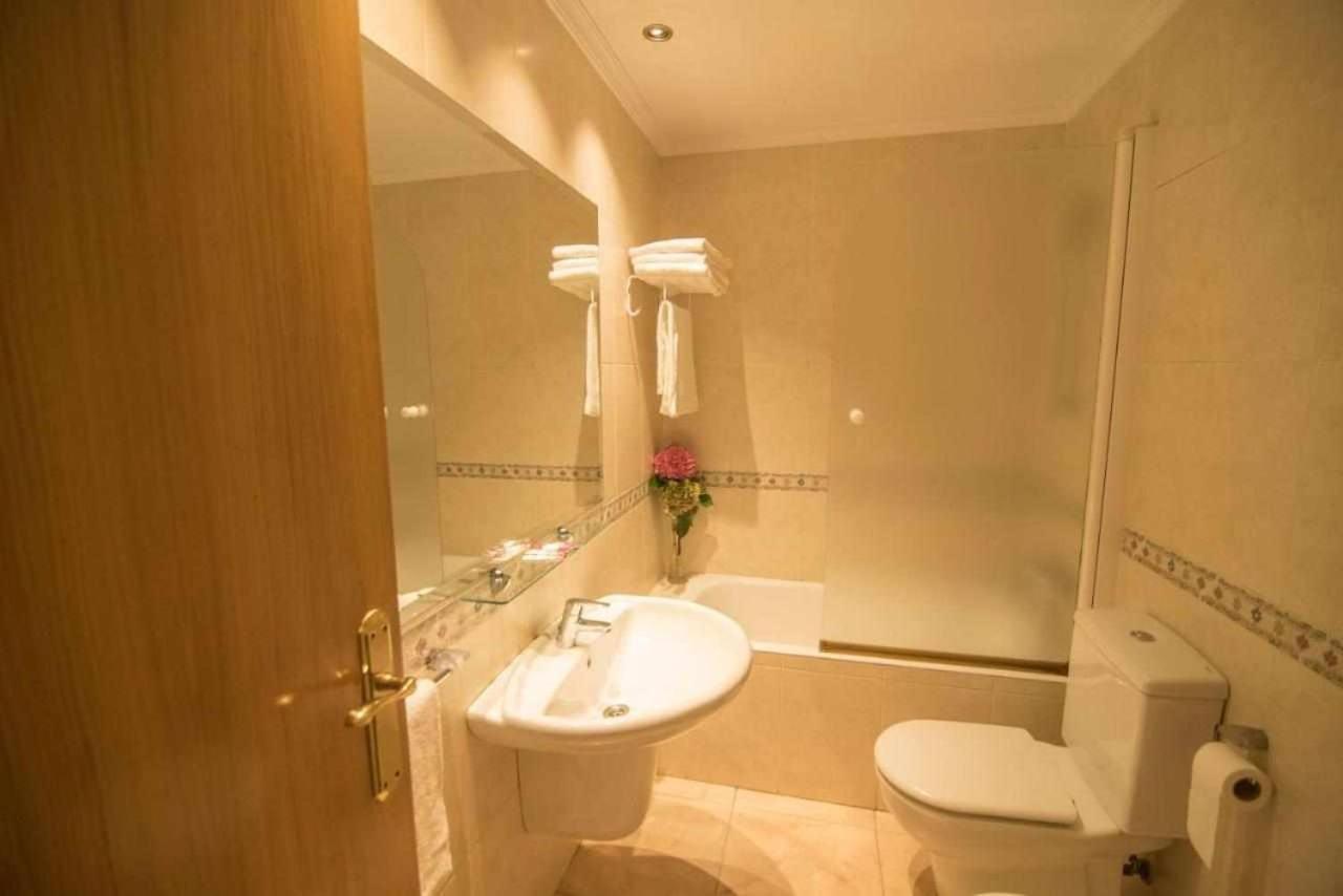 Apartamentos Mugarri Povena Buitenkant foto