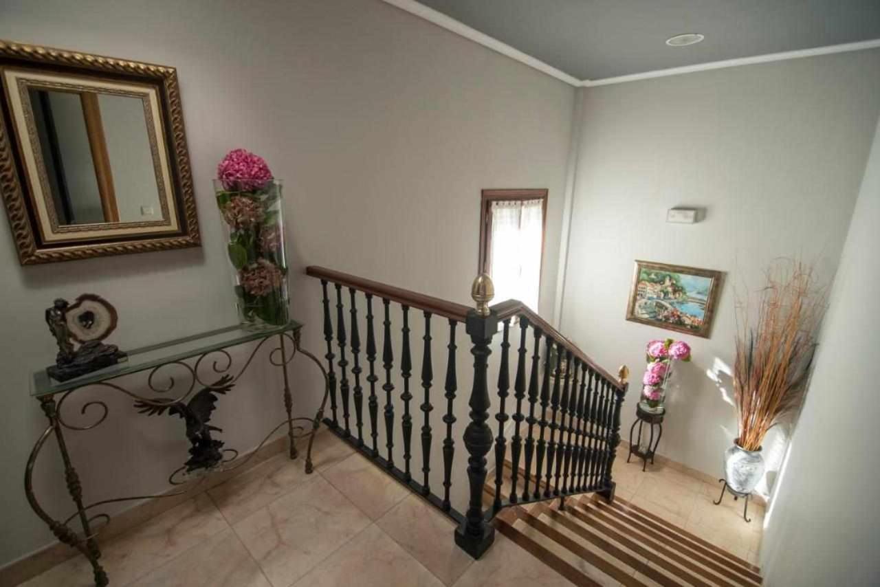 Apartamentos Mugarri Povena Buitenkant foto